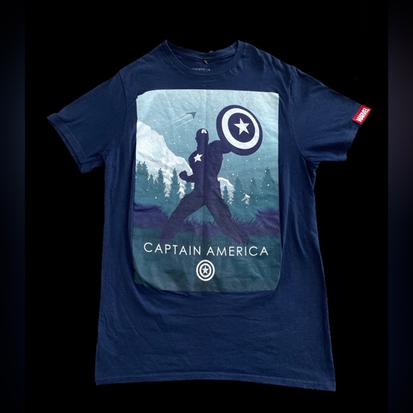 Marvel: Captain America Tee Shirt - Picture 5 of 11